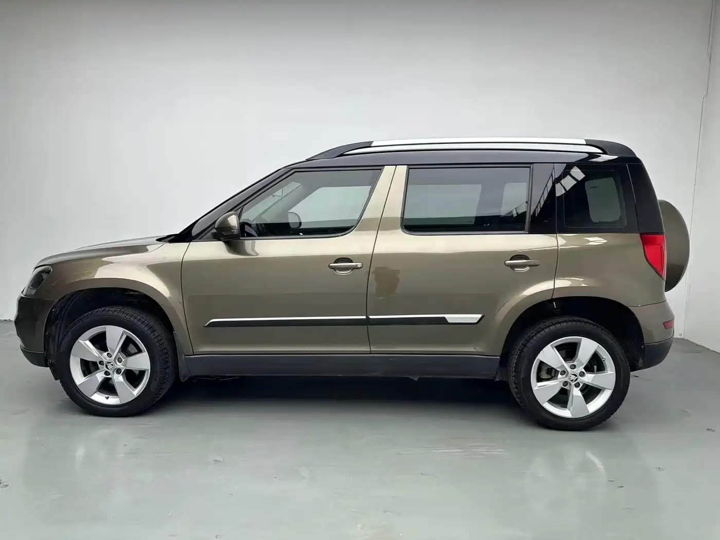 Škoda Yeti 2015 2014 1.8TSI DSG Polar Edition