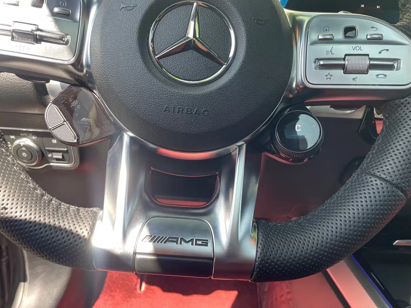 MERCEDES-BENZ GLB AMG