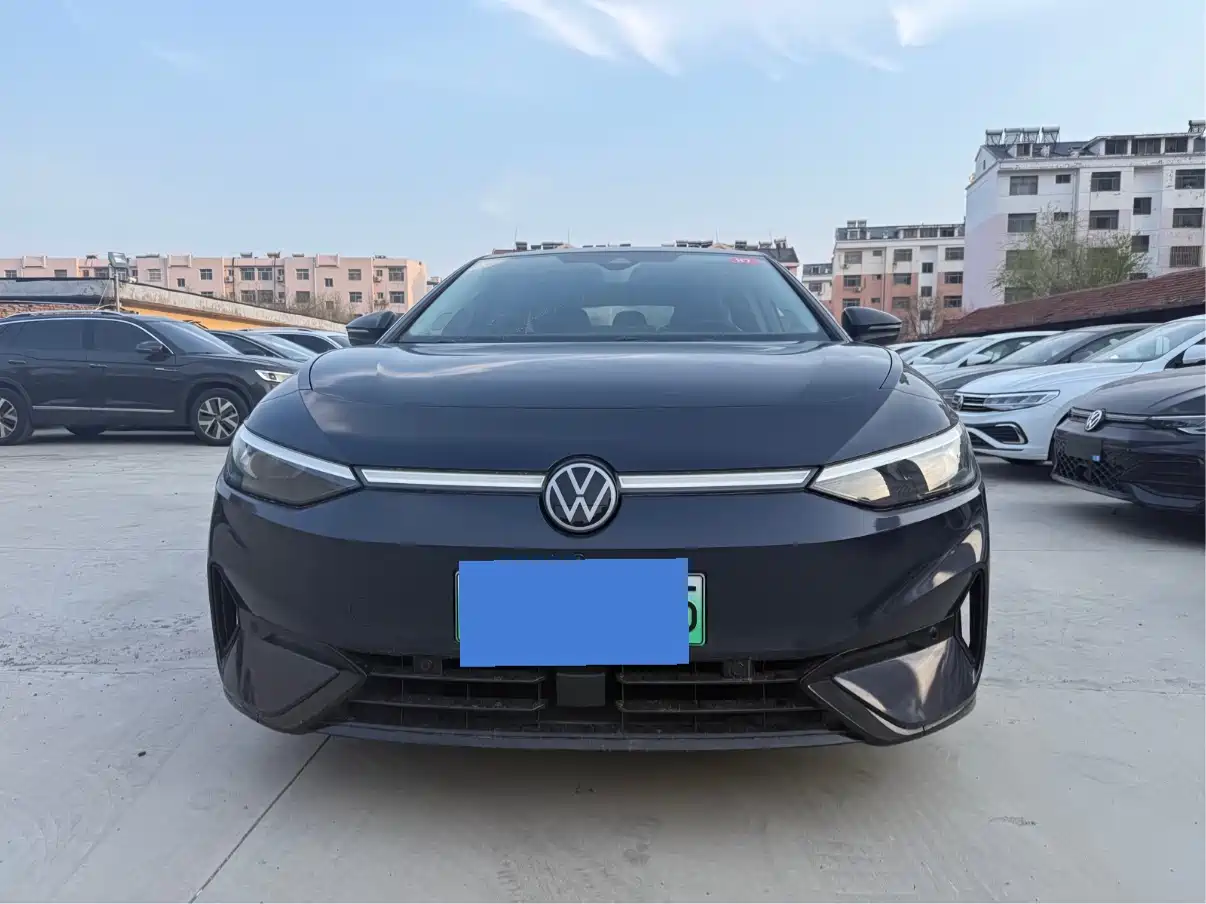 VOLKSWAGEN ID.7 VIZZION