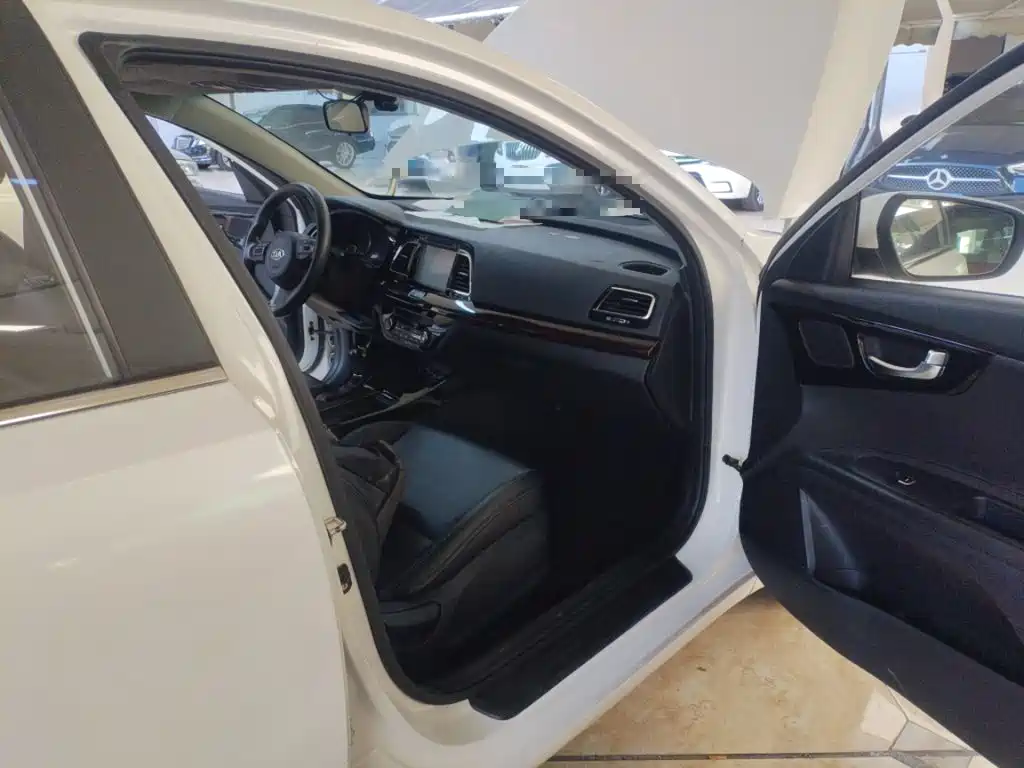 Kia K4 2015 2014 1.8L Automatic GLS
