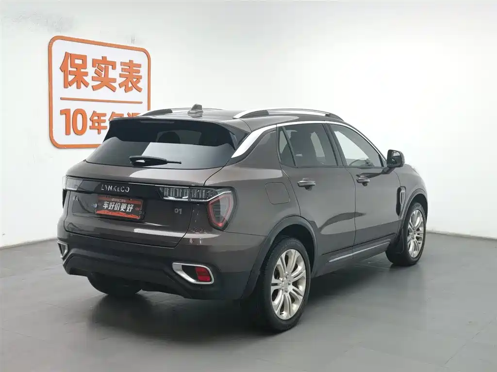 Lynk & Co 01 2017 2.0T 2WD Pro Version фото 2