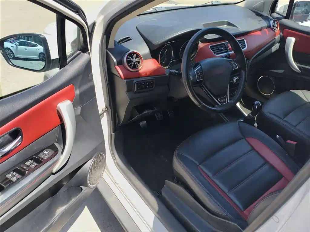 Haval H1 2015 1.5L Manual Urban фото 16