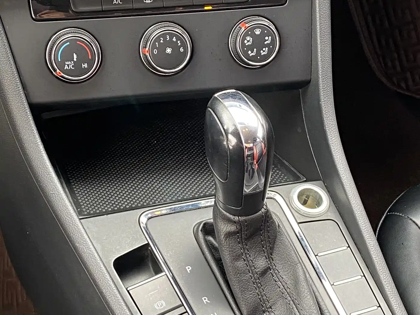Volkswagen Bora 2018 1.5L Automatic Fashion фото 7
