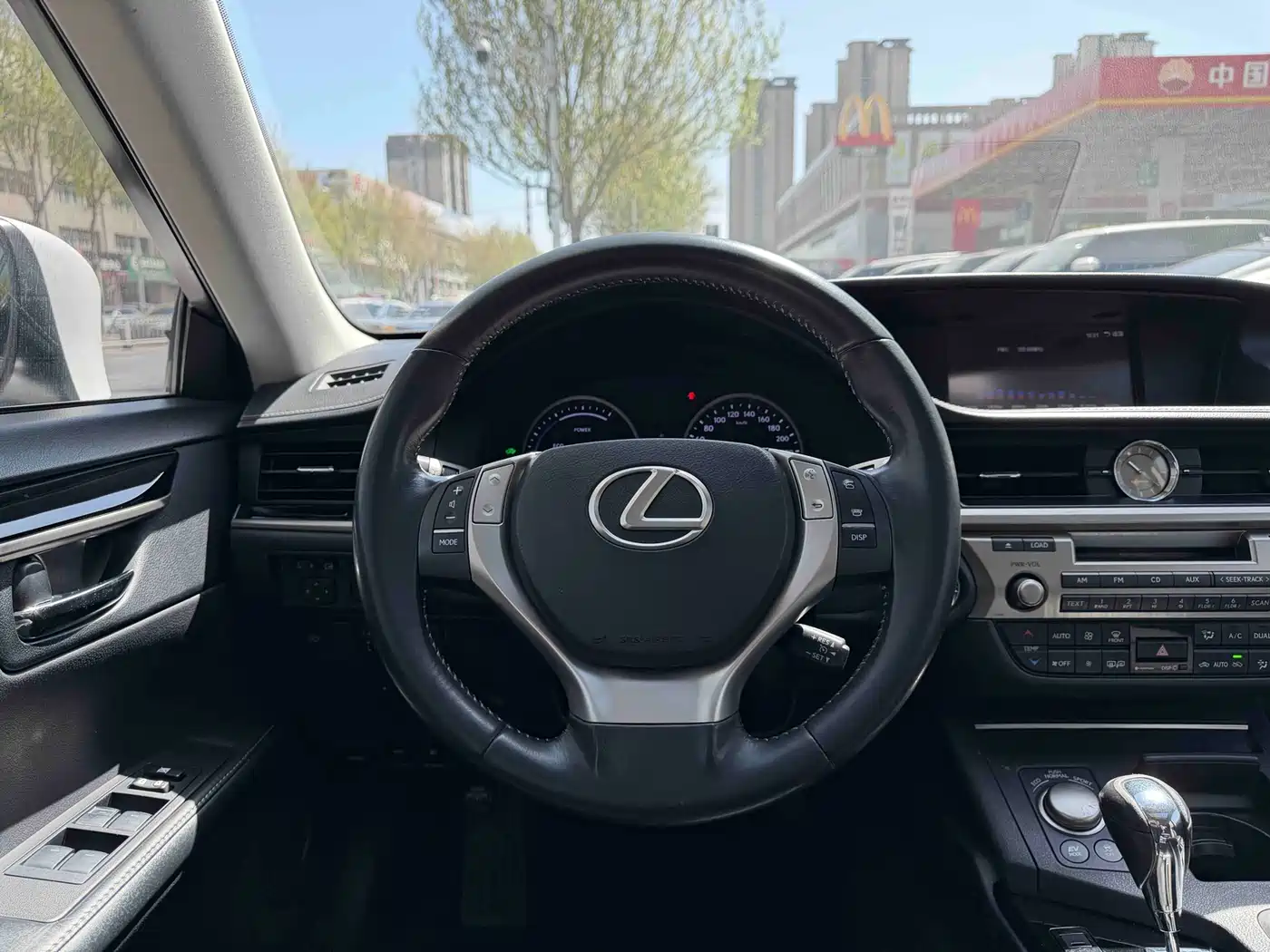 Lexus ES 2013 300h Elite Edition фото 6