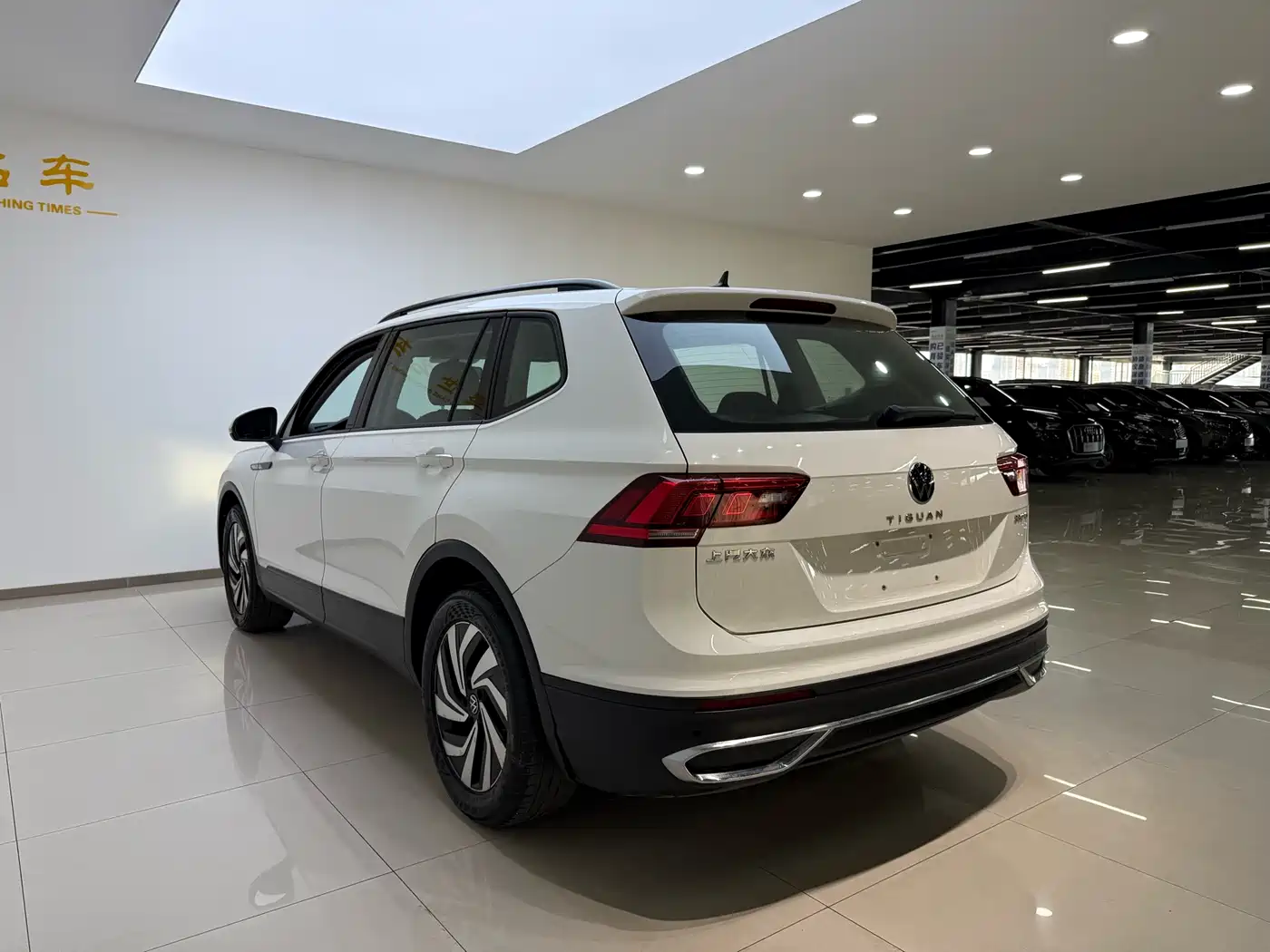Volkswagen Tiguan L 2023 330TSI Auto 2WD Comfort Edition фото 17