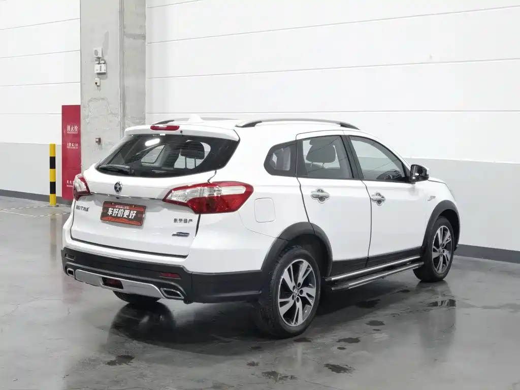 Venucia T70X 2016 2015 2.0L CVT Smart Fun Sport Edition