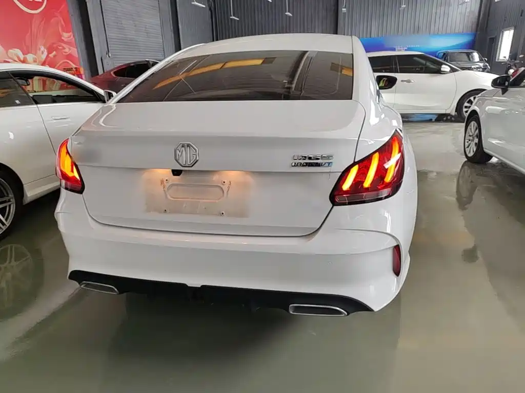 MG MG5 2024 2023 180DVVT CVT Luxury Edition