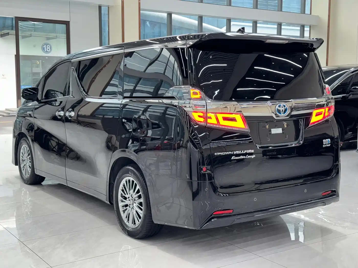 Toyota Vellfire 2021 2021 Crown Hybrid 2.5L HV Premium Edition