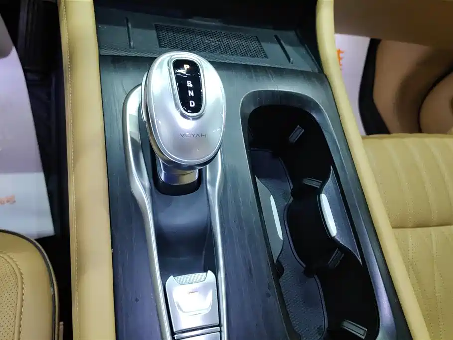 Voyah Auto Voyah Dreamer 2024 PHEV Extended Range Flagship Edition фото 16