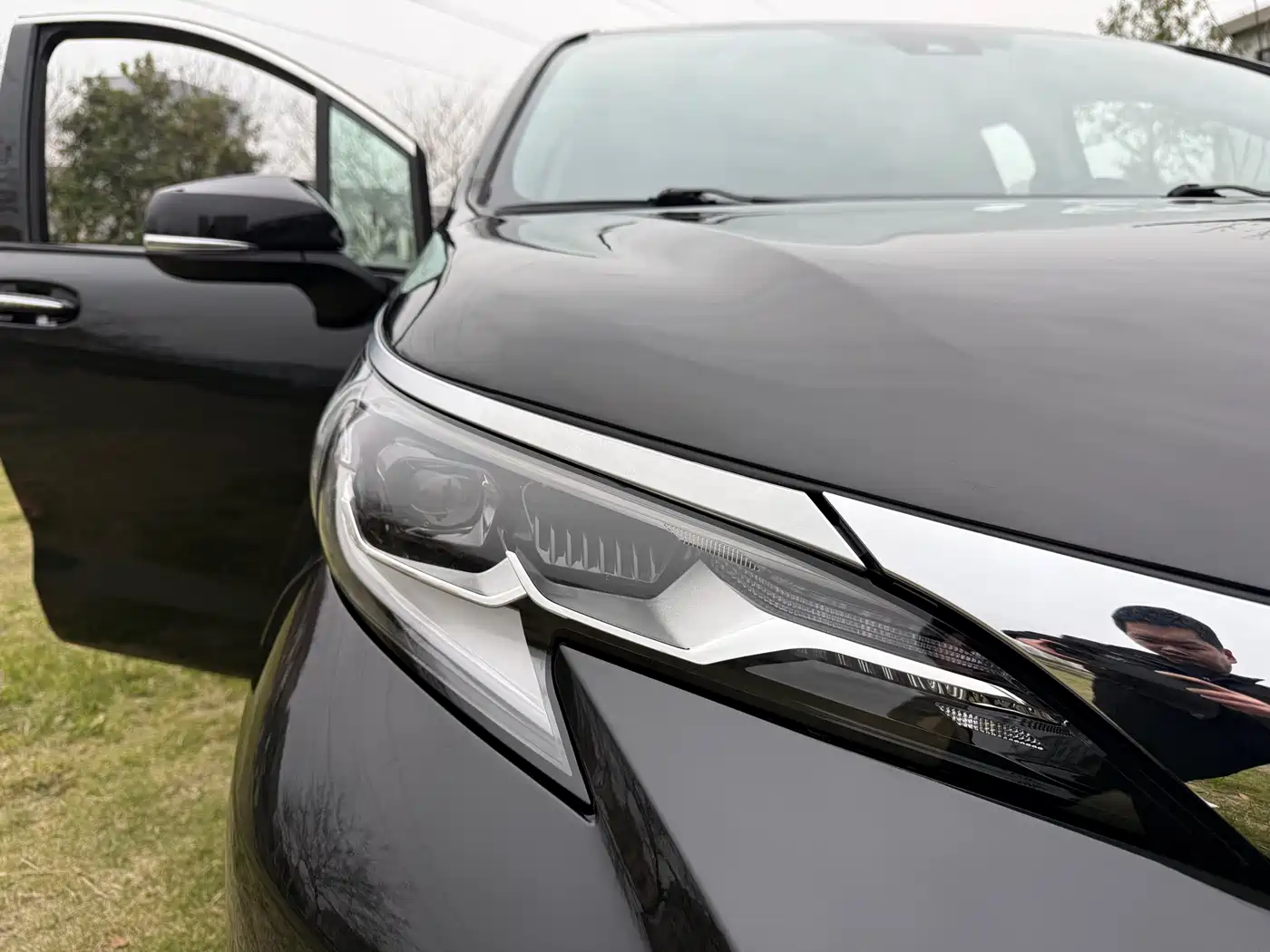 Toyota Sienna 2021 2.5L Hybrid Luxury Edition фото 15