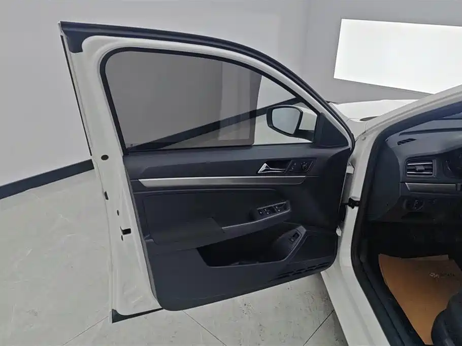 Volkswagen Lavida 2019 Lavida Start 1.5L Manual Trend (China VI) фото 7