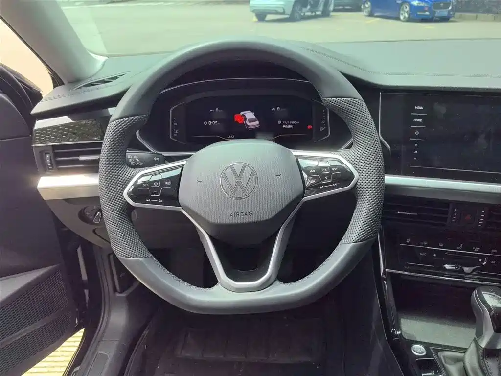 Volkswagen Passat 2024 380TSI Starlight Dragon Soaring Edition фото 7