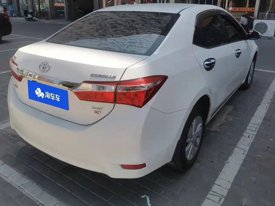 Photo 3 - Toyota Corolla