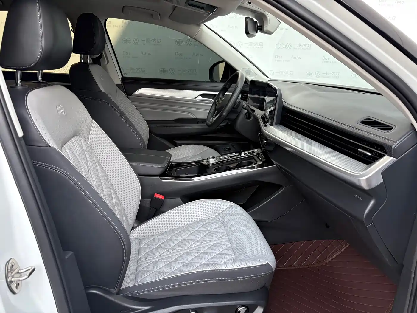 Volkswagen Talagon 2024 380TSI 4WD R-Line Touring фото 8
