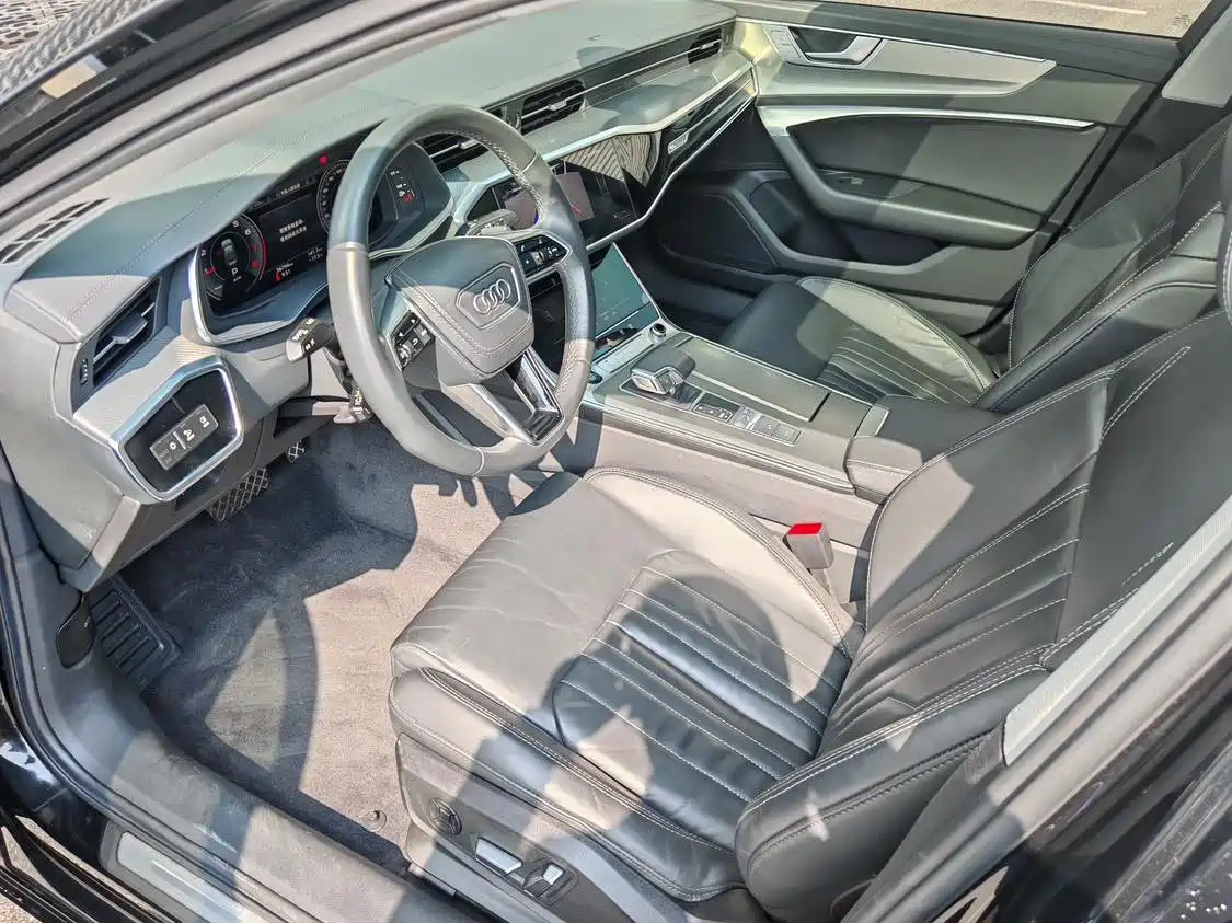 Audi A6L 2023 40 TFSI Luxury Elegance фото 10