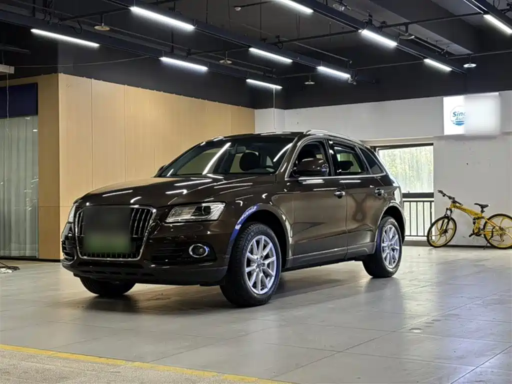 AUDI Q5