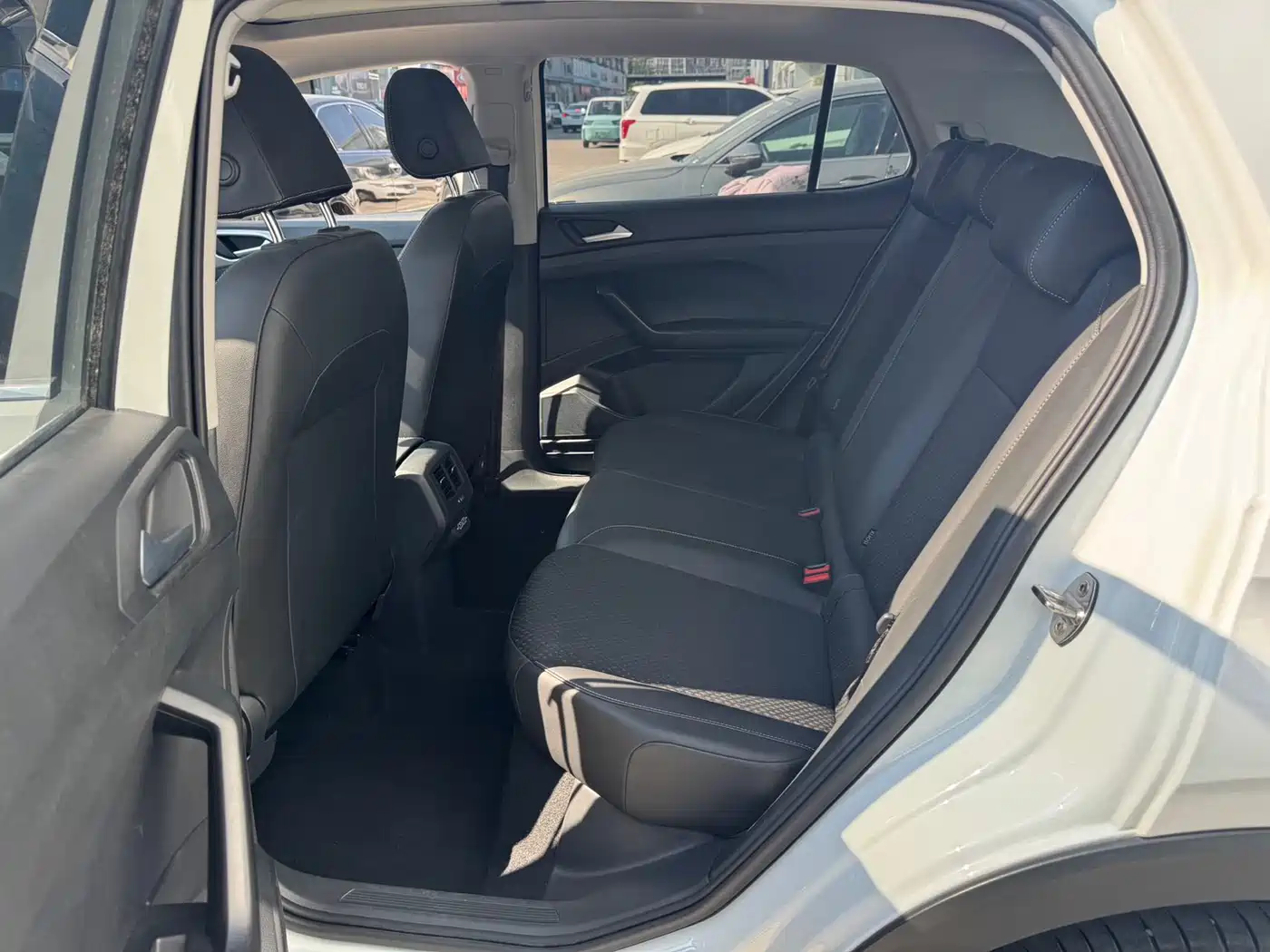 Volkswagen Tanying 2023 Model 200TSI DSG Joy Smart Connect Edition фото 11