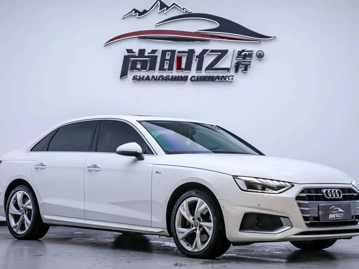 Audi A4L 2020 40 TFSI Luxury Elegance фото 3