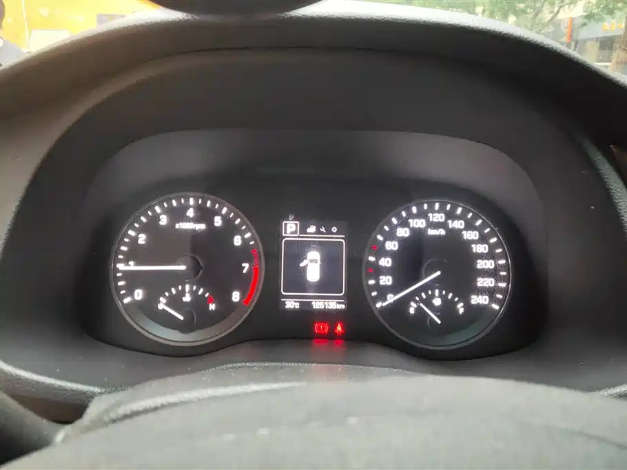 Hyundai Tucson 2015 1.6T Dual Clutch 2WD Smart фото 14