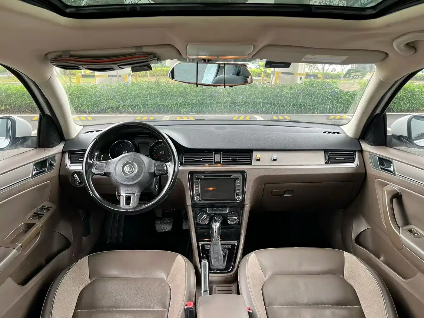 Volkswagen Bora 2015 Quality Edition 1.6L Automatic Comfort фото 8
