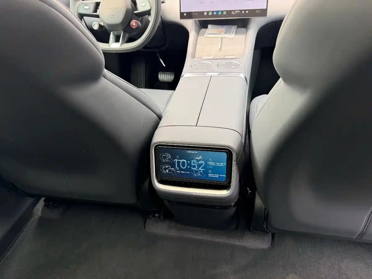 Xiaomi Auto Xiaomi YU7 2025 Extended Range AWD Pro фото 14