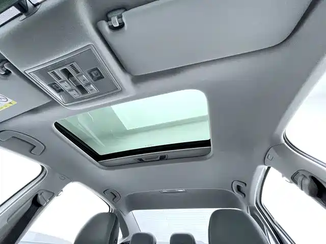 Volkswagen Lavida 2023 1.5L Auto Five Million Edition фото 14