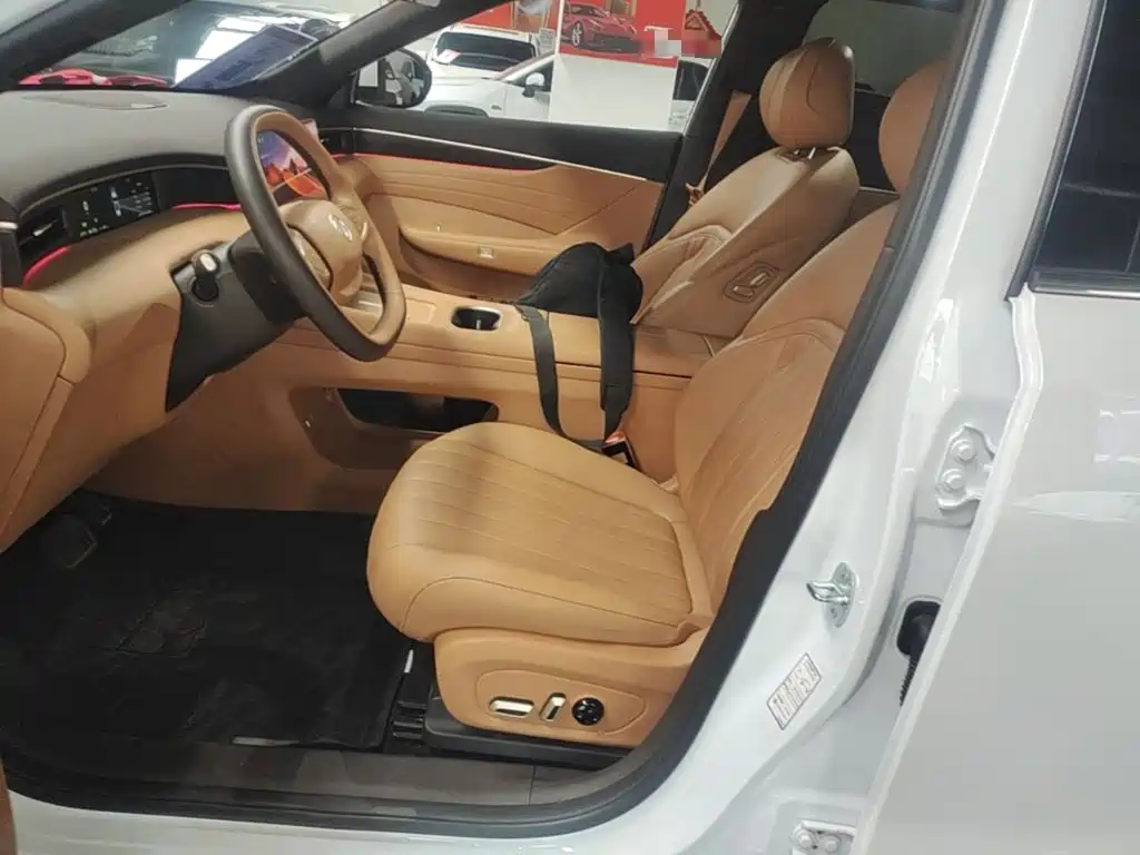 Dongfeng Aeolus L8 2026 2025 Plug-in Hybrid