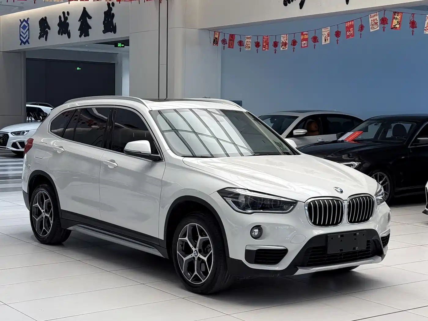 BMW X1 2019 sDrive18Li Premium Model фото 2