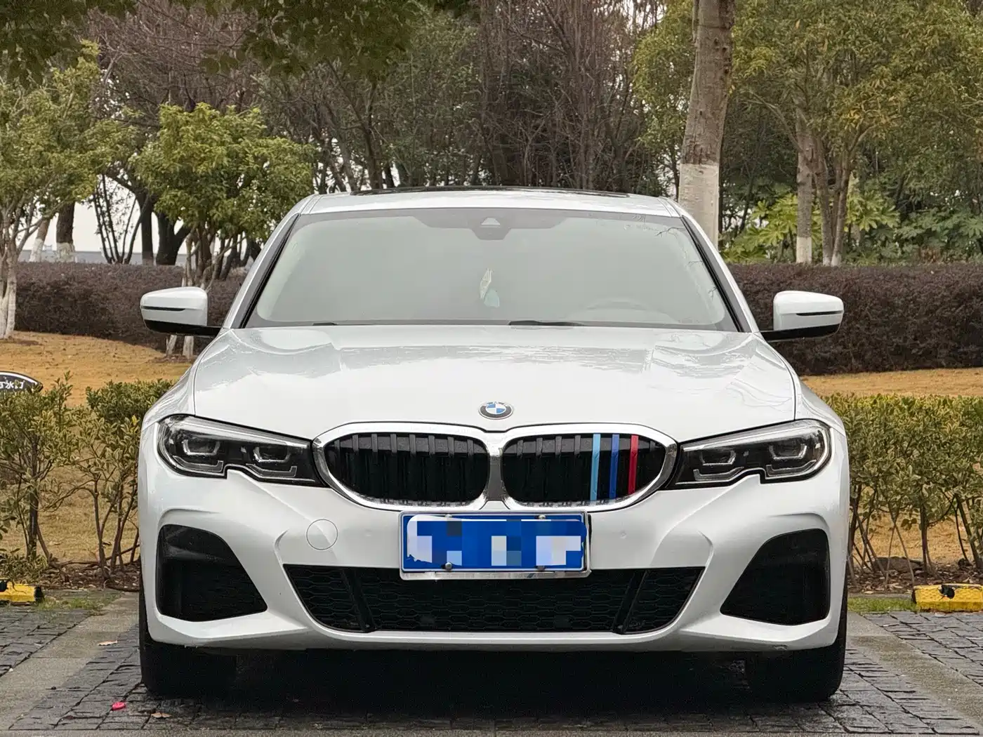 BMW 3 SERIES