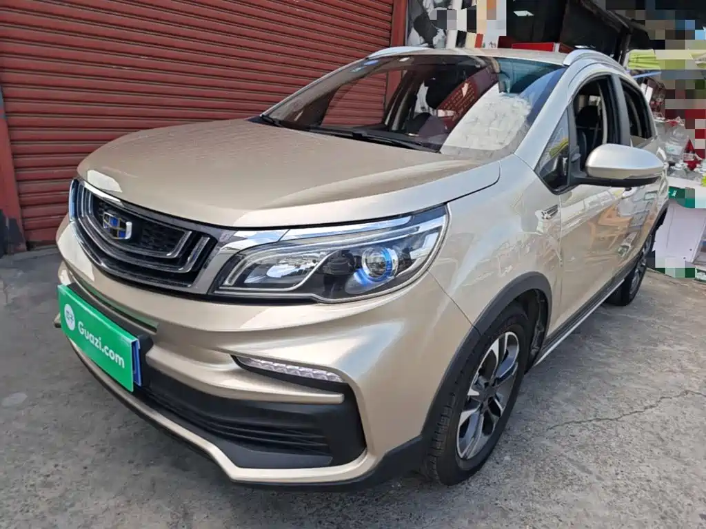 Фото 2 - Geely Vision X3
