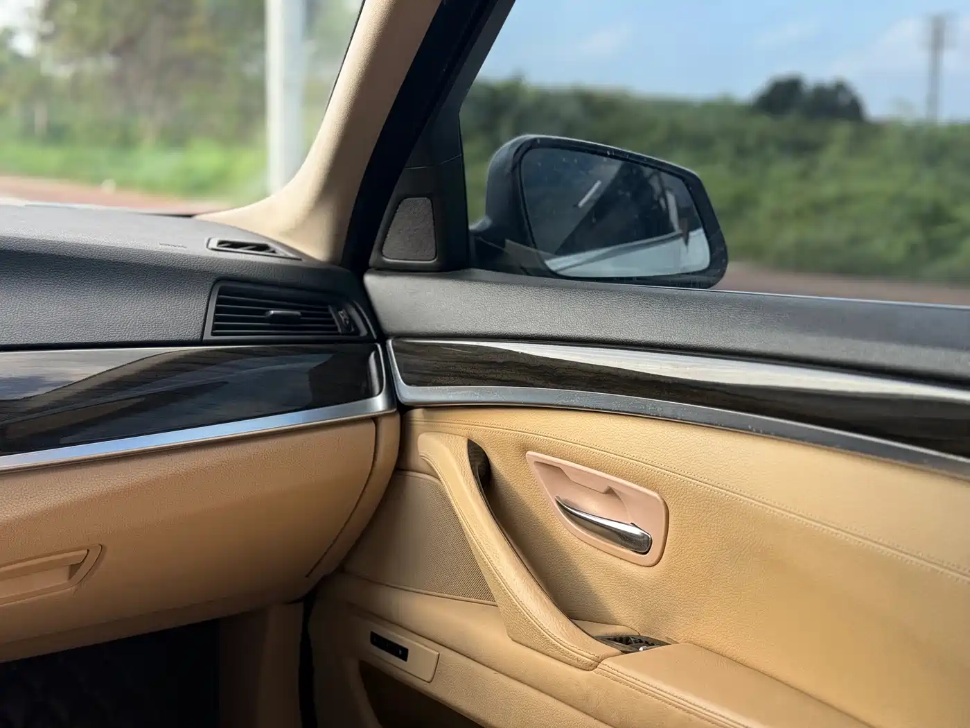 BMW 5 Series 2011 528Li Luxury фото 19