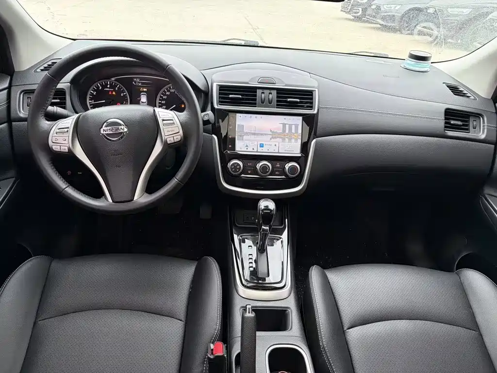 Nissan Tiida, миниатюра 9