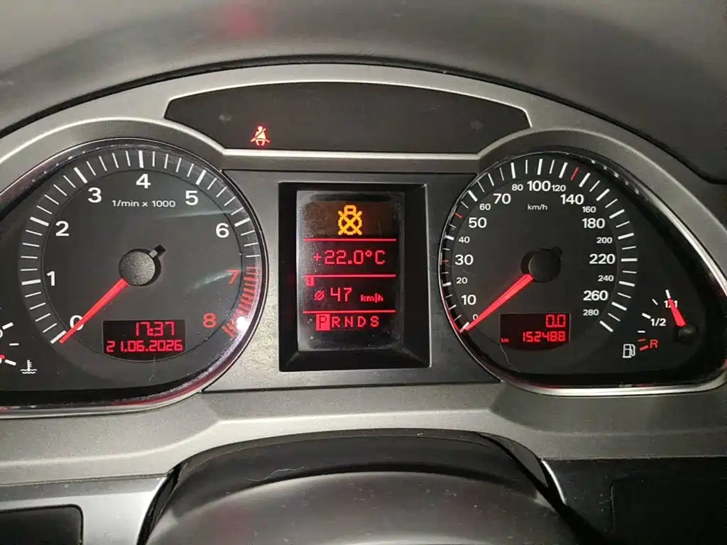 Фото 15 - Audi A6L