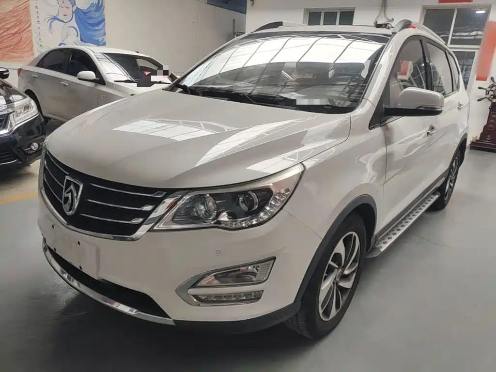 Baojun 560 2015 2015 1.8L Manual Luxury