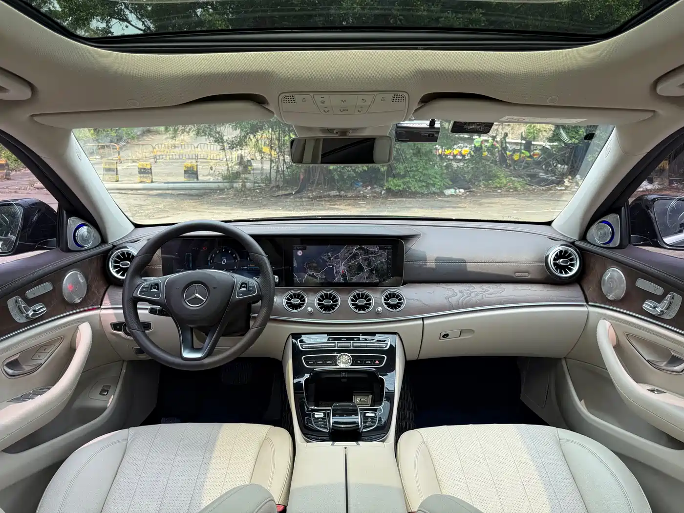 Mercedes-Benz E-Class 2018 E 300 L Luxury фото 9