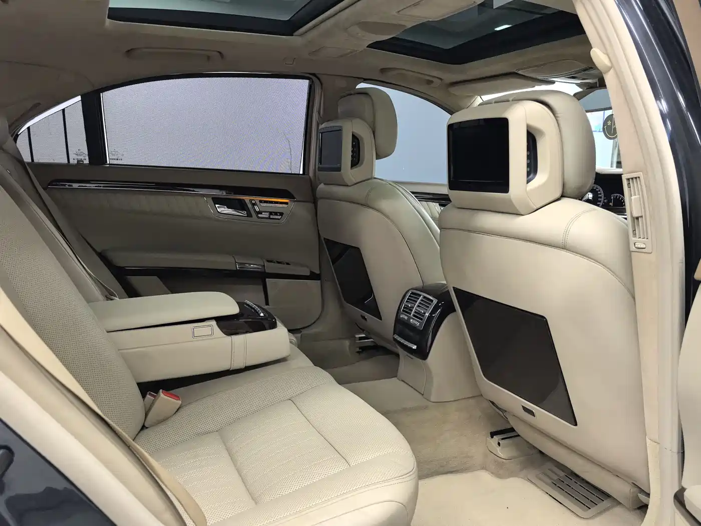 Mercedes-Benz S-Class 2010 S 600 L фото 7