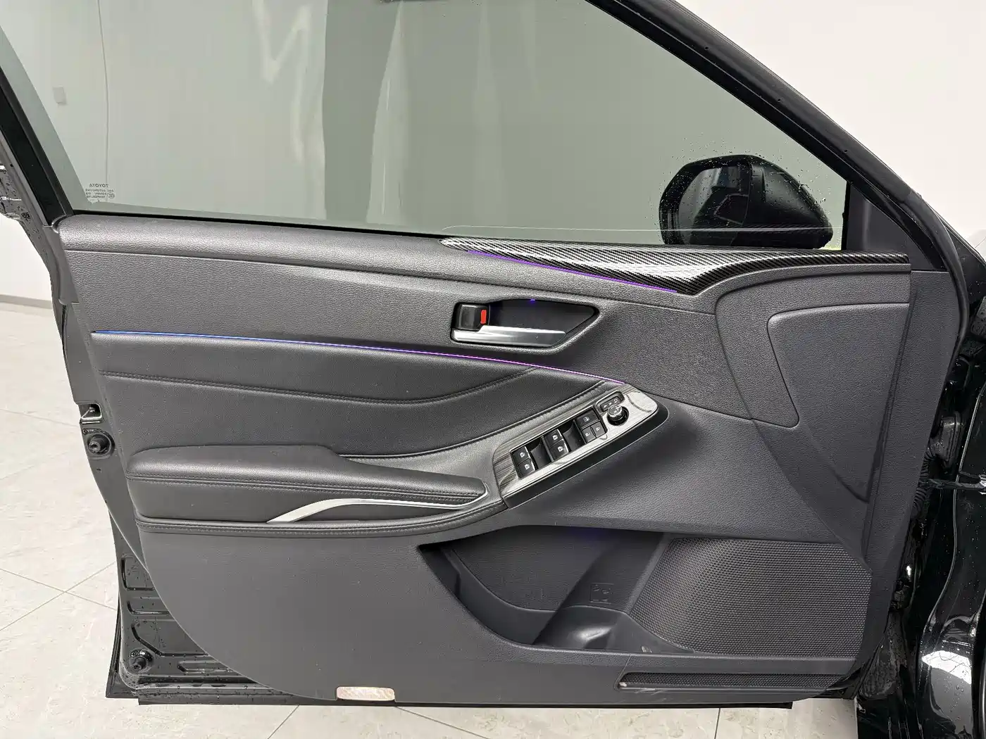 Toyota Avalon 2022 2.0L Luxury Edition фото 12
