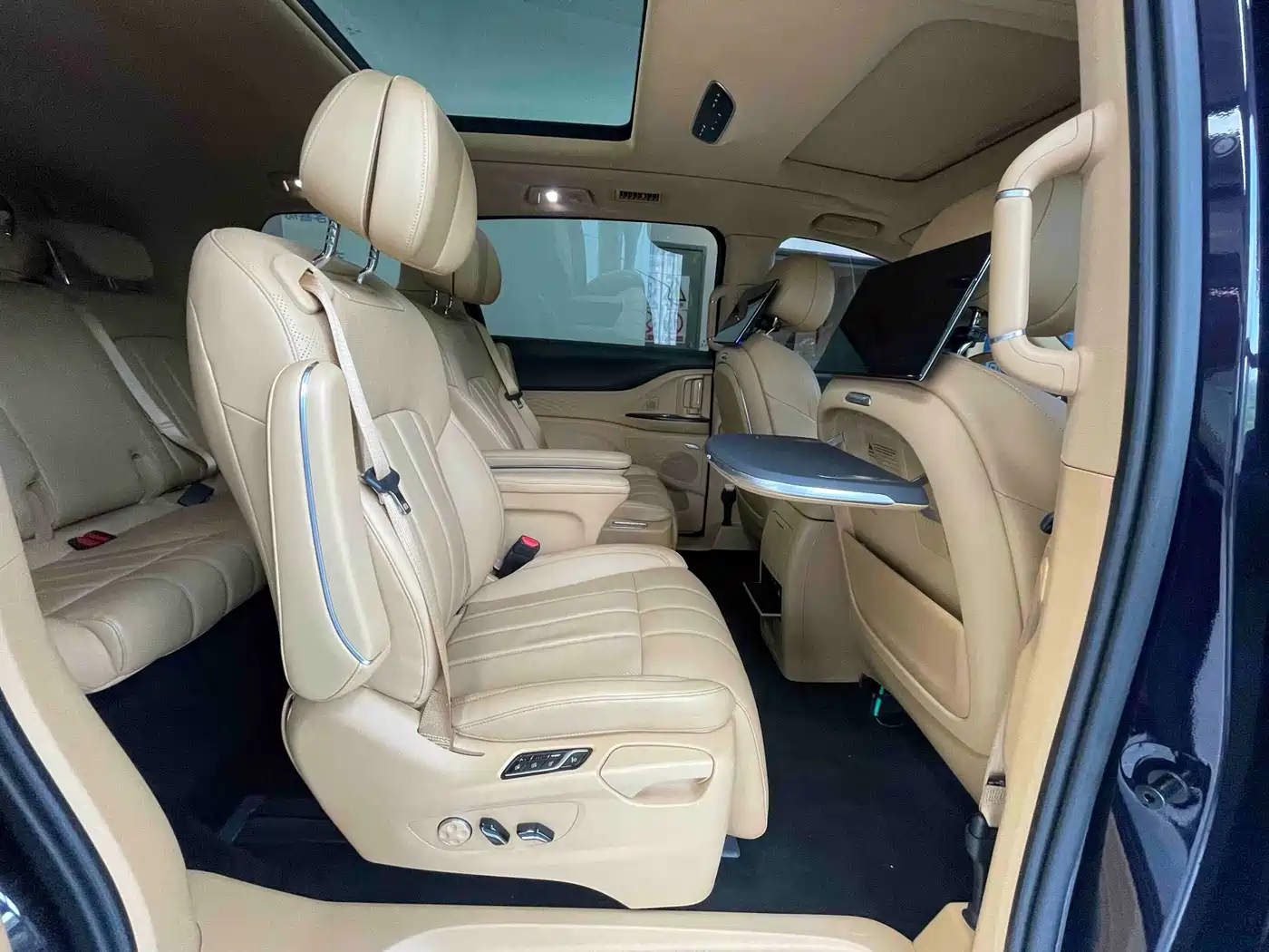 Voyah Auto Voyah Dreamer 2022 Zero-carbon Edition Think+Smart Driving Package 475km фото 8