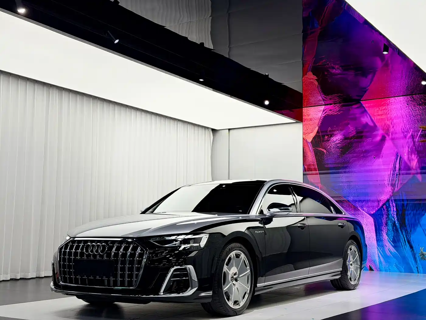 Photo 1 - Audi A8
