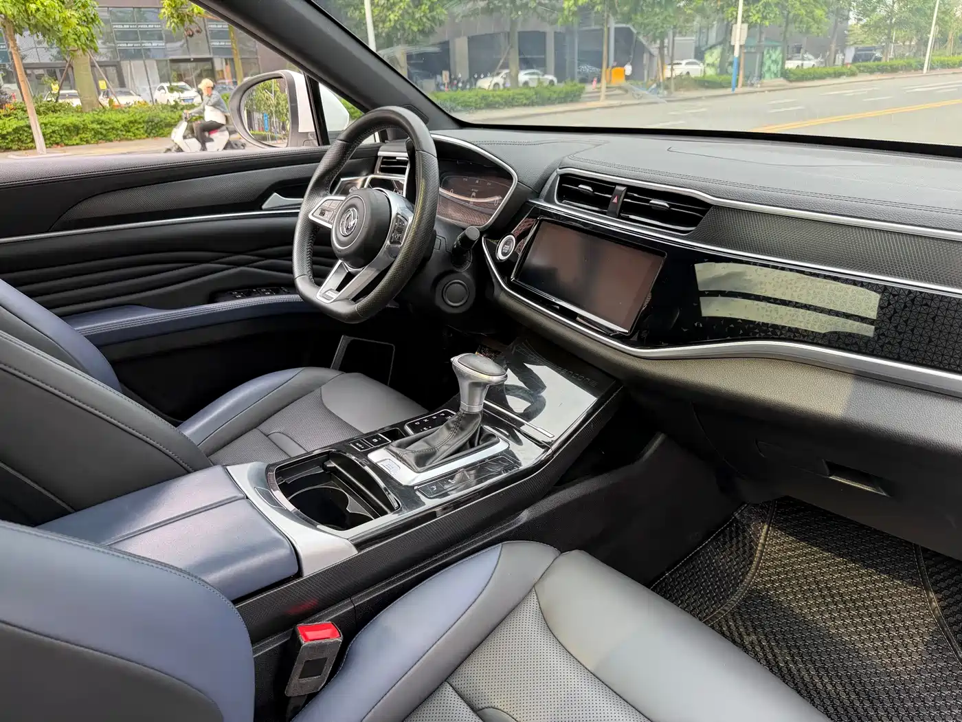 Dongfeng Fengguang Fengguang ix5 2019 2019 280TGDI CVT Smart Edition China V