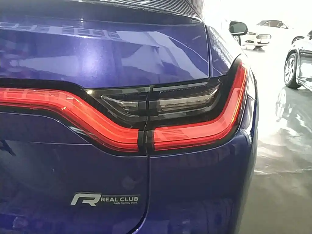Фото 8 - NIO EC6