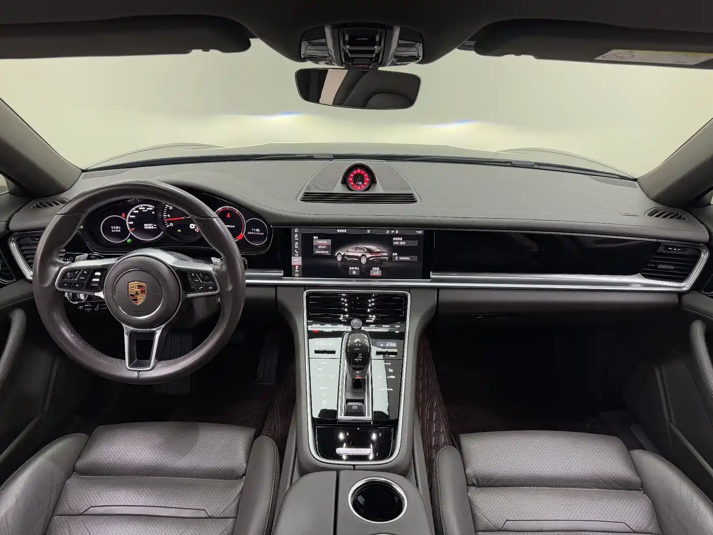 Porsche Panamera 2017 Panamera 3.0T фото 15