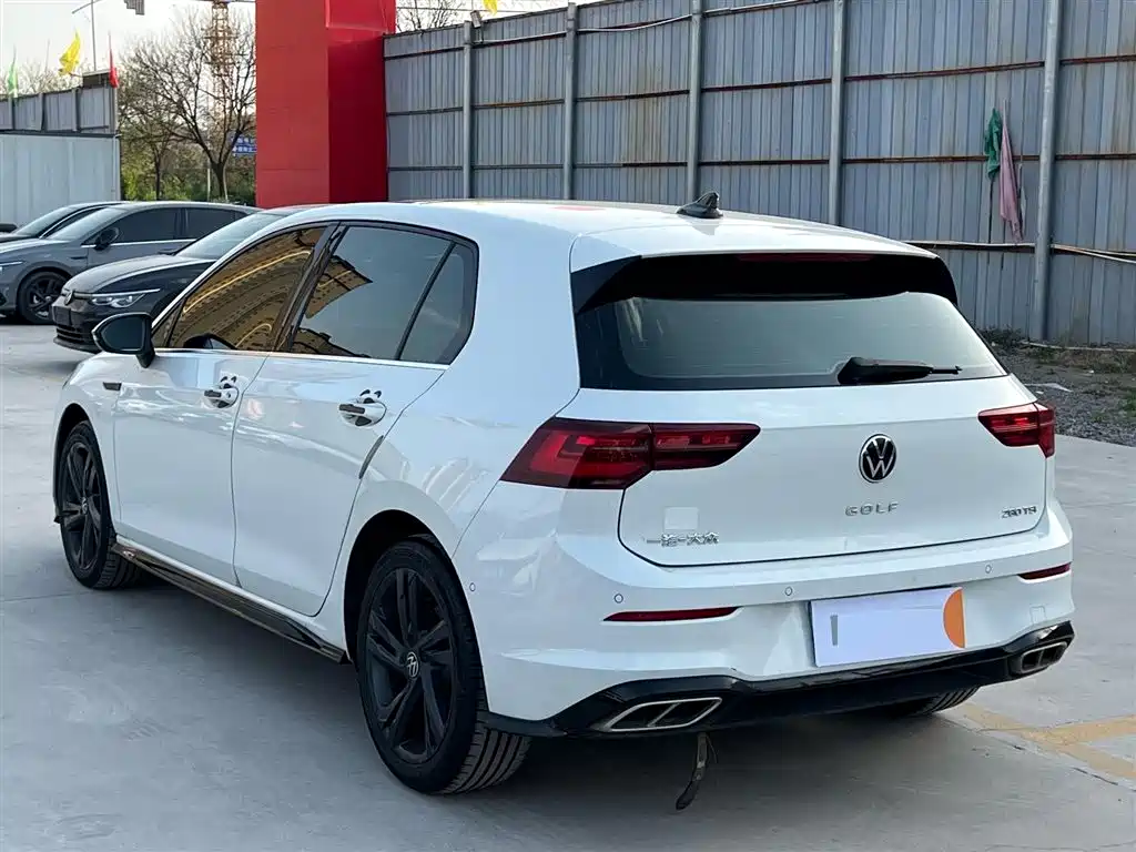 Volkswagen Golf 2023 Facelift 280TSI DSG R-Line Lite фото 7