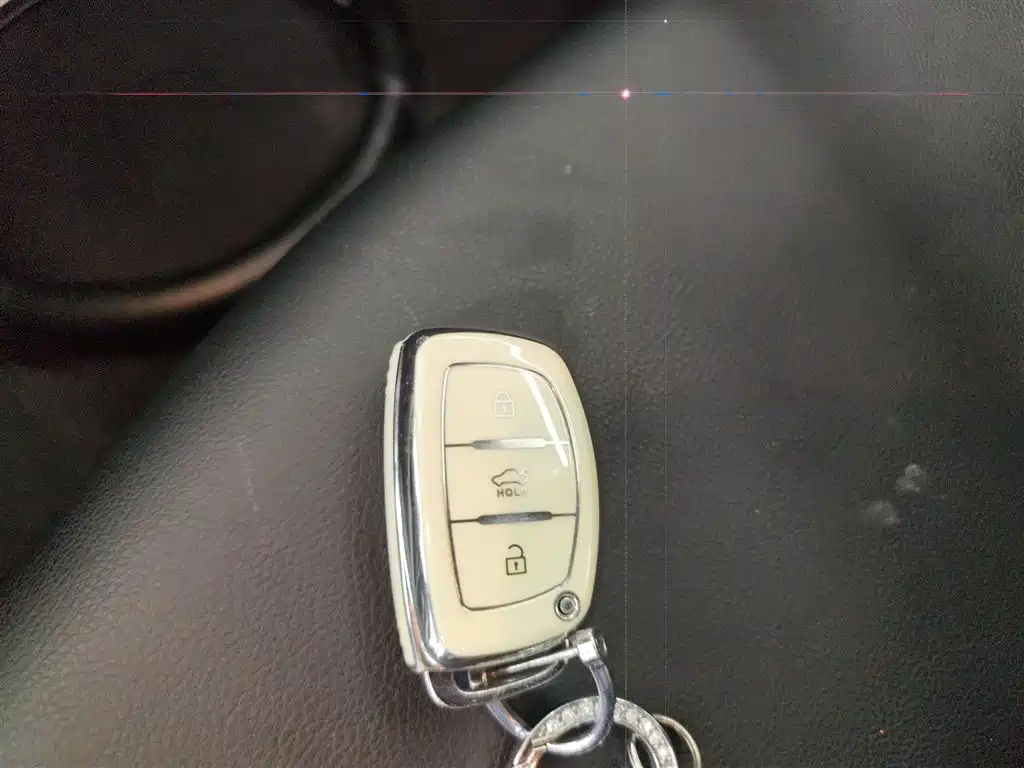 Hyundai Langdong 2016 1.6L Automatic Premium Edition фото 9