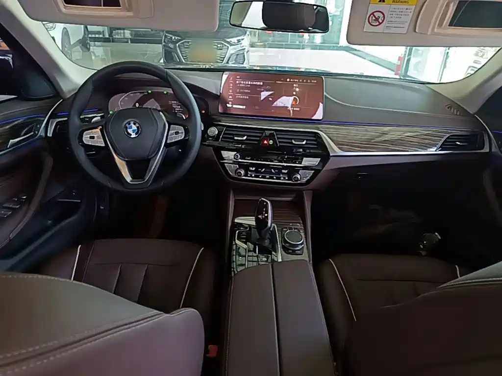 Фото 10 - BMW 5 Series