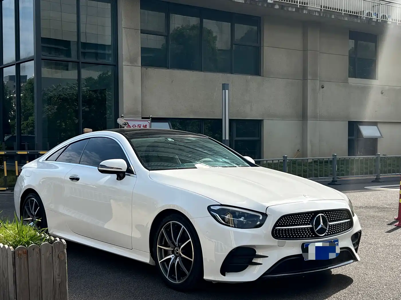 Mercedes-Benz E-Class (Import) 2021 E 260 Coupe фото 3
