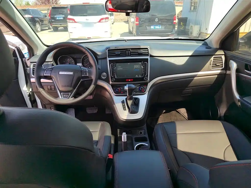 Haval M6 2019 1.5T DCT 2WD Elite Type China VI фото 6