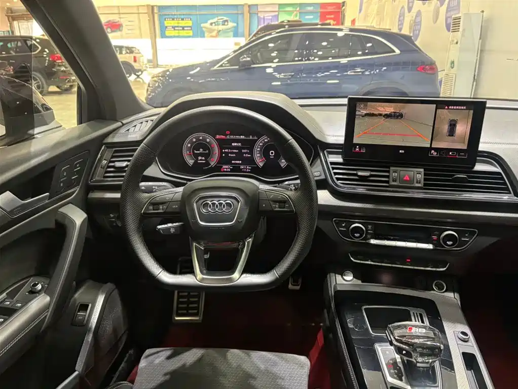 Audi Q5L Sportback 2022 Facelift 40 TFSI Luxury Style фото 7