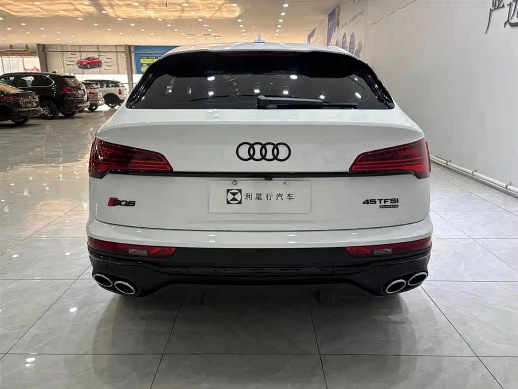 Audi Q5L Sportback 2022 Facelift 40 TFSI Luxury Style фото 5