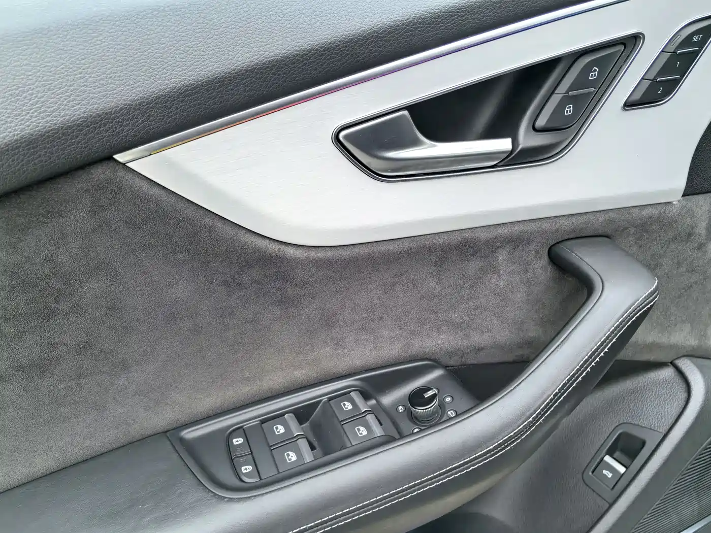 Audi Q8 2019 Model 55 TFSI Premium Dynamic фото 11